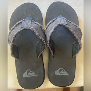 Quiksilver Black and Gray Sandals